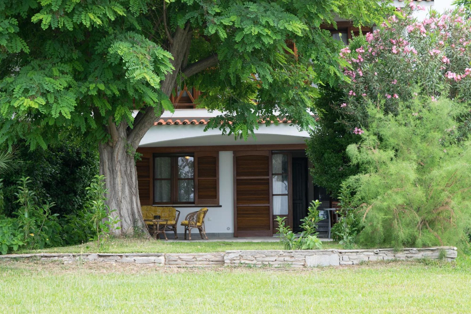 Mikiverna Houses By Miltiadis Kalyves Polygyrou Номер фото